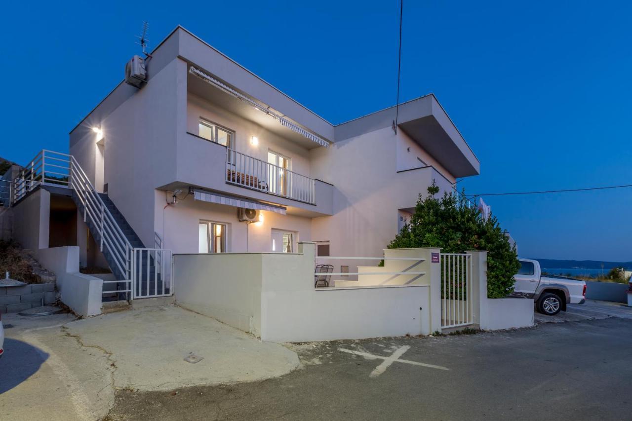 House With Private Pool Magdalena Daire Podstrana Dış mekan fotoğraf