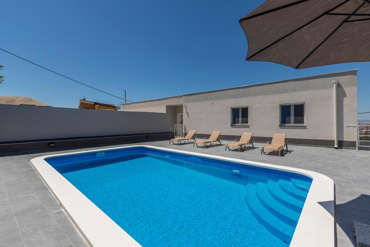 House With Private Pool Magdalena Daire Podstrana Dış mekan fotoğraf