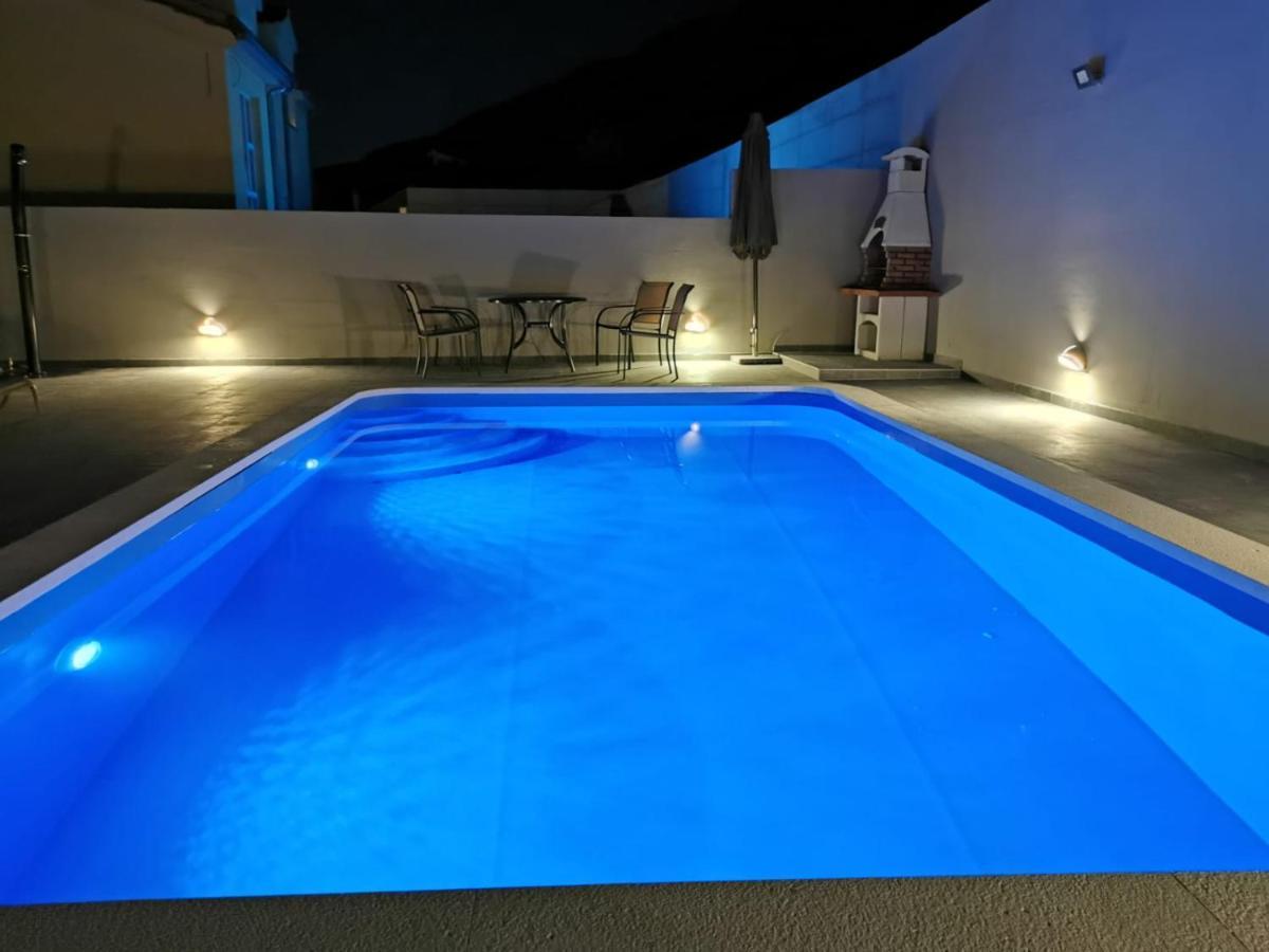 House With Private Pool Magdalena Daire Podstrana Dış mekan fotoğraf