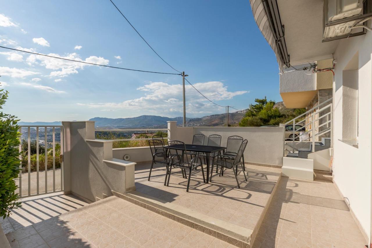House With Private Pool Magdalena Daire Podstrana Dış mekan fotoğraf